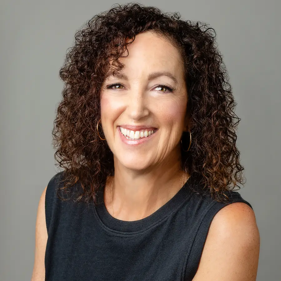 Lori Miller Kase headshot 2 – Lori Miller Kase